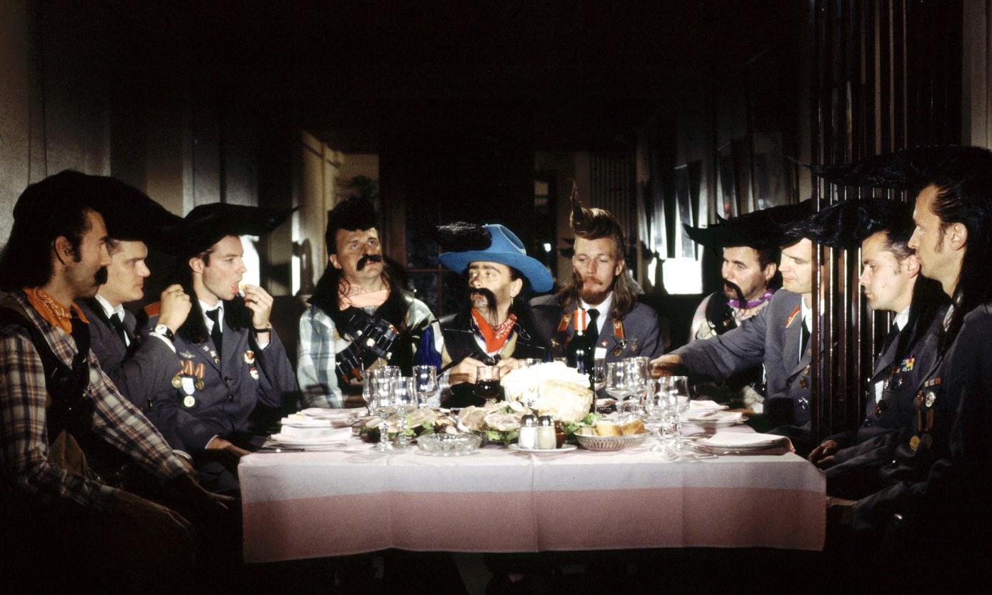 Leningrad Cowboys encuentran a Moisés