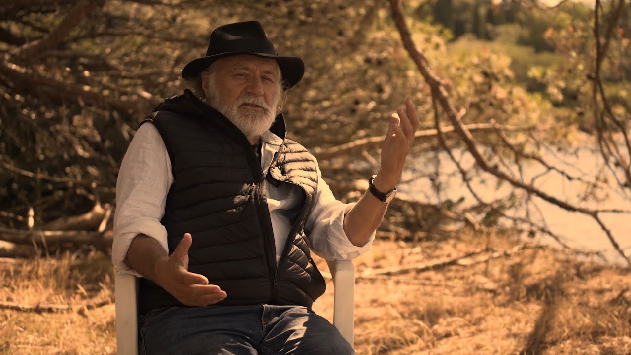 Detén el Danubio y el viejo reloj